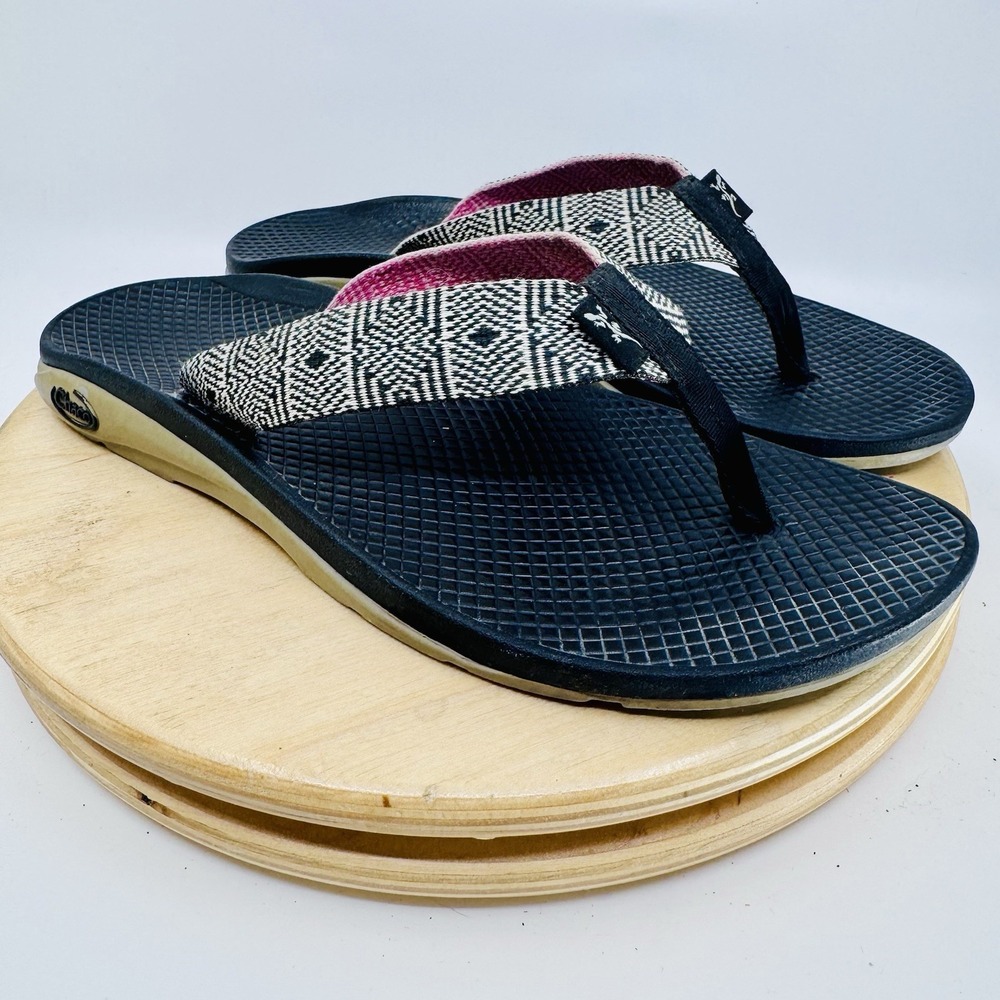 Chaco Flip Flop Sandals Women's 9 Black Pink Classic Comfort Slip On Shoes